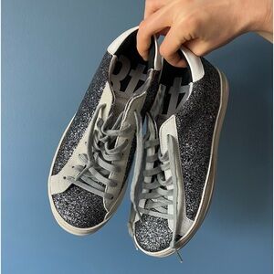 The John Recycled White/Silver P448 low top sneakers